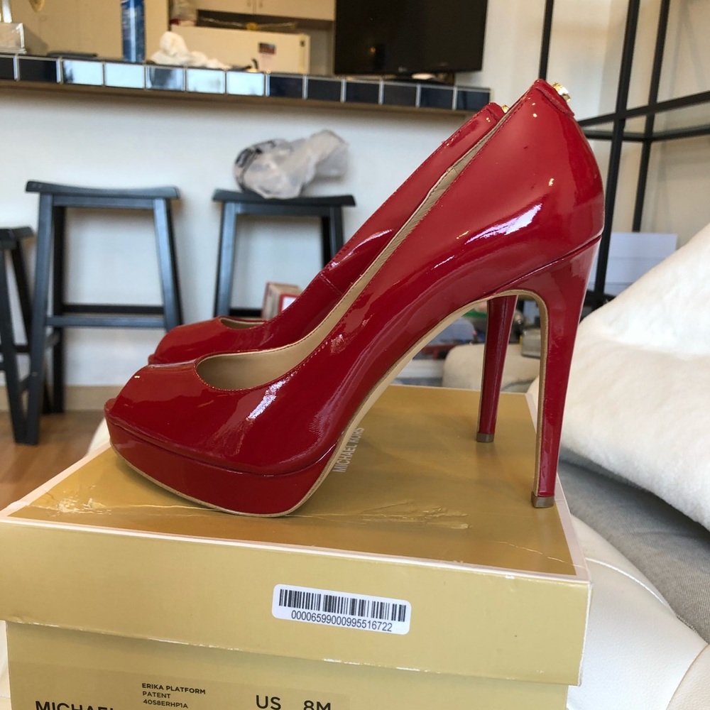 Michael Kors Red Patent Erika Platform Pumps 5” Size 8 , These are Hot! NWOT!!